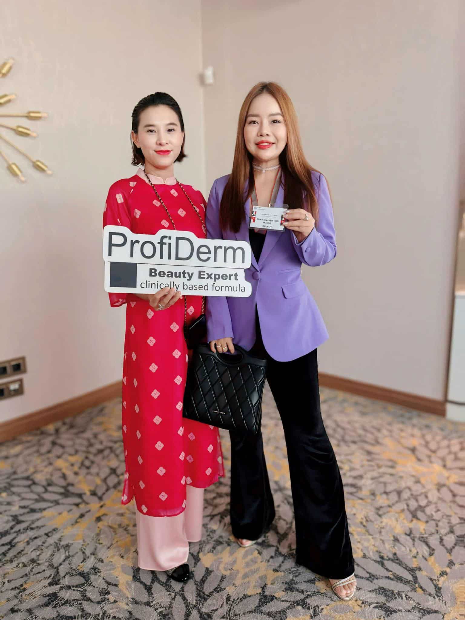 Dược sĩ Võ Thị Minh Trang Dược sĩ Võ Thị Minh Trang
